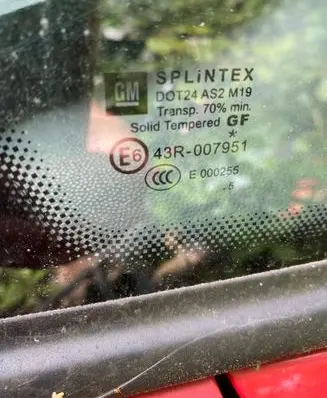 Opel Zafira B Front triangle window/glass 