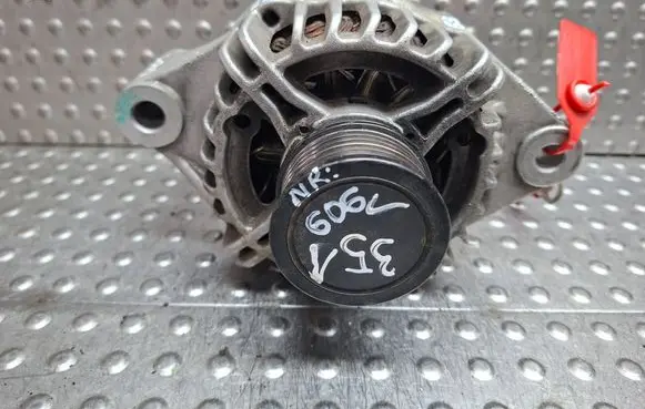 Fiat 500L Generator/alternator S27624606 51884351
