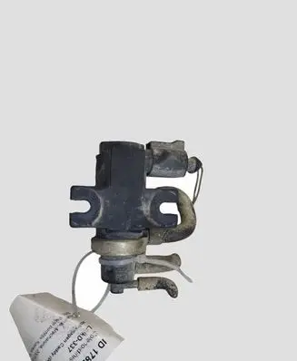 Volkswagen Caddy Turbo solenoid valve 1J0906627 1J0906627Z 72290303