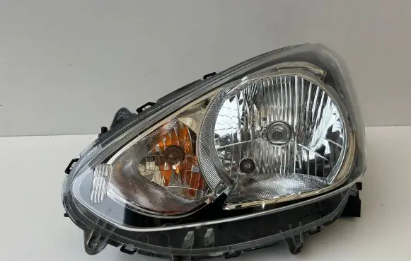 Mitsubishi Space Star Headlight/headlamp 8301C193