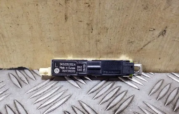 Volkswagen Polo V 6R Aerial antenna amplifier 5K0035552A 7617310313