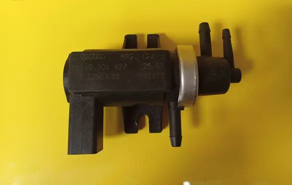 Volkswagen Golf IV Turbo solenoid valve 1J0906627