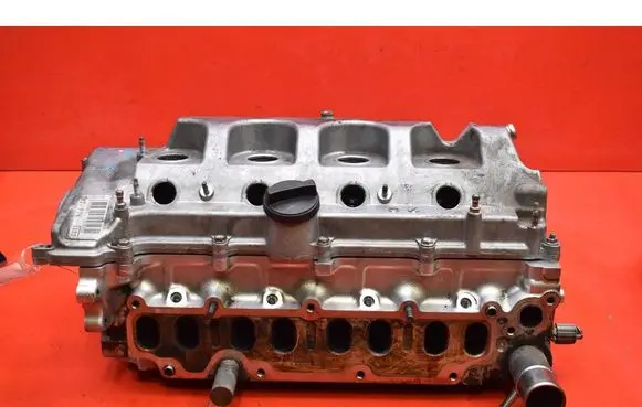 Toyota Avensis Verso Engine head 