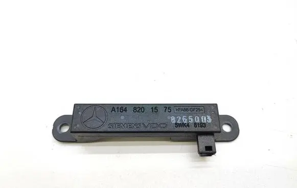 Mercedes-Benz ML W164 Keyless system antenna A1648201575