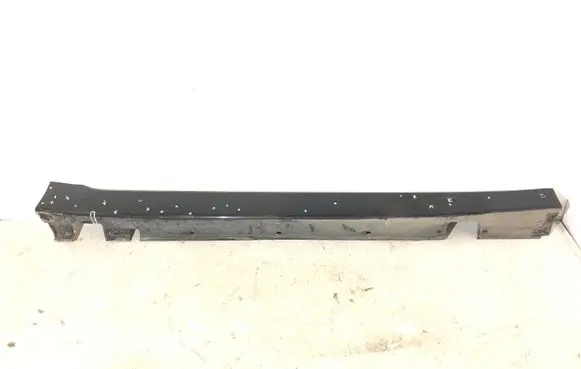 BMW 5 E60 E61 Sill