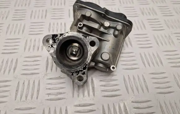Renault Clio IV EGR valve 147104647R H8201143495 HU1501000211