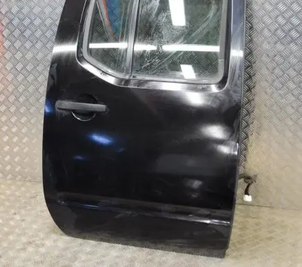 Nissan NP300 Rear door 82100EB30J
