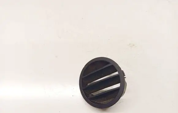 Toyota Avensis T250 Dash center air vent grill 