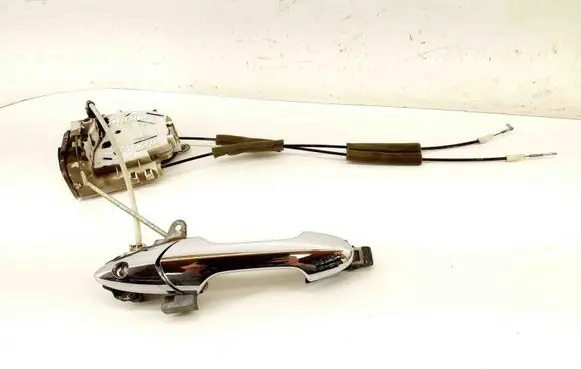 Honda FR-V Coupe door lock (next to the handle) 