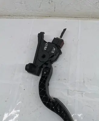 Hyundai i20 (BC3 BI3) Accelerator throttle pedal 32700XXXXX