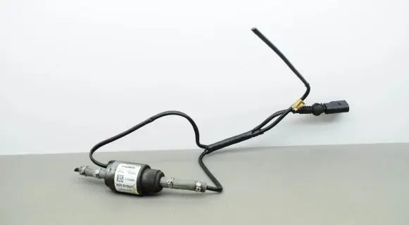 Audi A3 S3 8V Fuel injection high pressure pump 9019847C