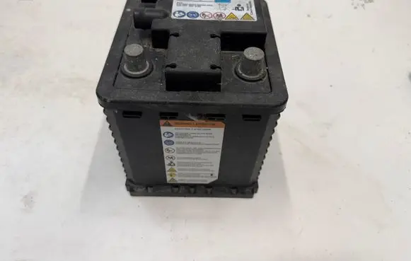 Porsche Taycan 9J1 Hybrid / electric car battery 9J1915105E