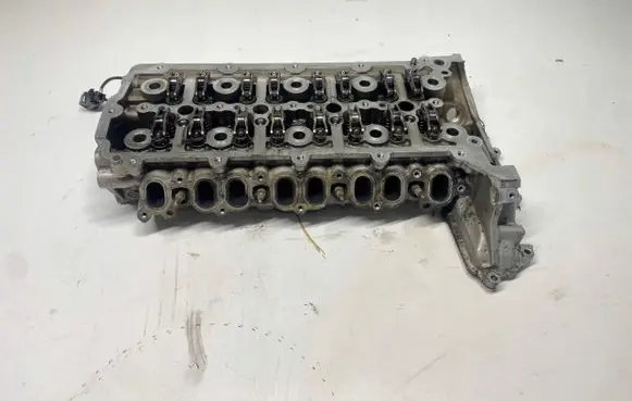 Land Rover Evoque I Engine head G4D3-6090-AC