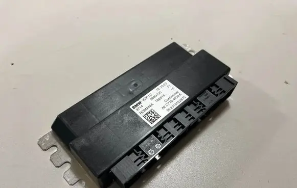 BMW X7 G07 Suspension control unit/module 8859730