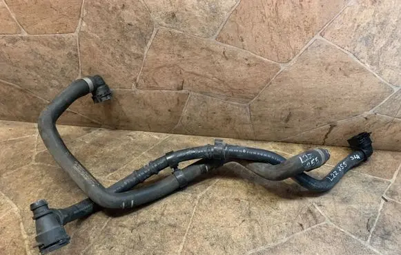 Mercedes-Benz SLK R172 Engine coolant pipe/hose A1725010358