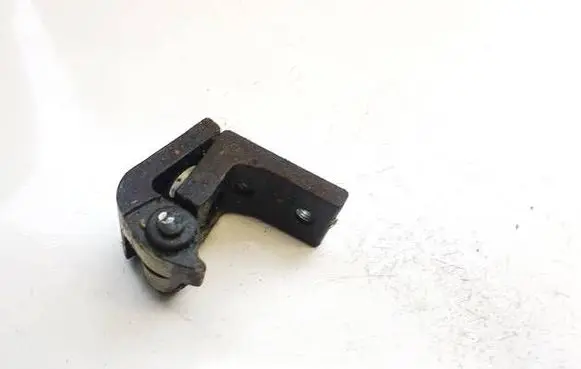 Skoda Octavia Mk2 (1Z) Rear door lower hinge 1z0833402b