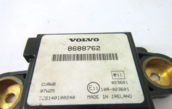 Volvo V70 Alarm relay 8688762