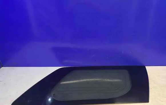 Chevrolet Tahoe Rear side window 904AS3M513