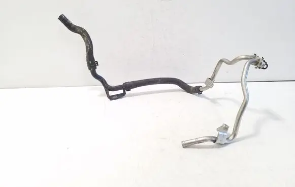 Engine coolant pipe/hose