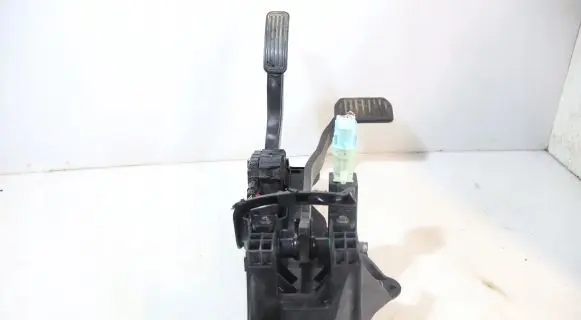 Ford Mondeo MK V Pedal assembly 