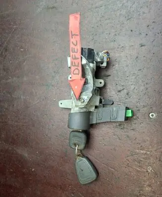 Volvo S60 Ignition lock 8645228