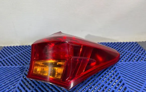 Toyota Auris E180 Rear/tail lights