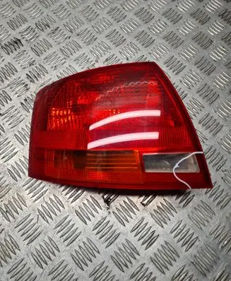 Audi A4 S4 B7 8E 8H Rear/tail lights 8E9945095E 484001