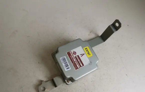 Nissan Murano Z50 Transfer box differential control unit 41650CB020