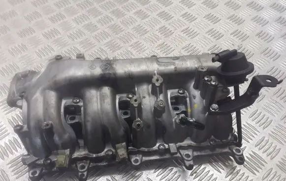 Opel Astra J Intake manifold 700997160
