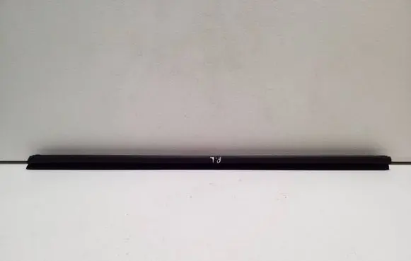 Mercedes-Benz GLB X247 Front door glass trim molding A2477256301