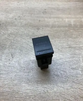 Volkswagen Polo IV 9N3 Passenger airbag on/off switch 6Q0919235