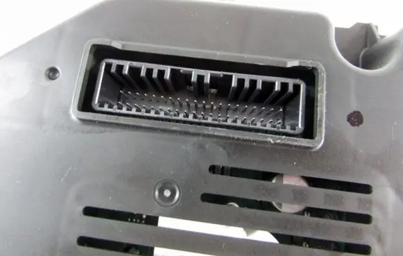 Hyundai Tucson TL Speedometer (instrument cluster)