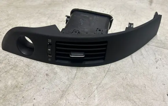 Toyota Corolla Verso AR10 Dash center air vent grill 5567064010