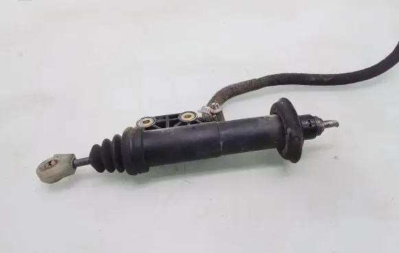 Volkswagen II LT Clutch slave cylinder 