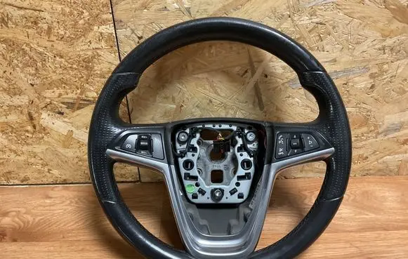 Opel Insignia A Steering wheel 13306881