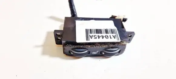 Toyota Avensis T250 Seat heating switch 453417