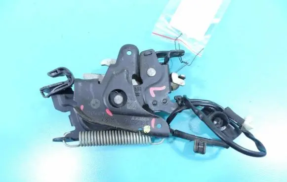 BMW 7 G11 G12 Engine bonnet/hood lock/catch 7347404 IMPRK1260743