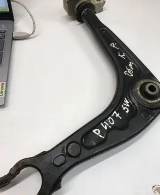 Peugeot 407 Front lower control arm/wishbone
