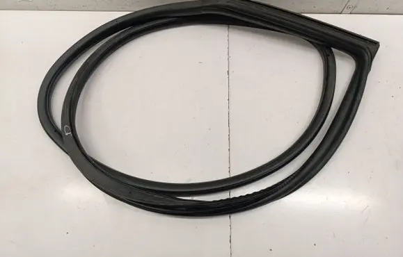 BMW 2 F22 F23 Front door rubber seal 