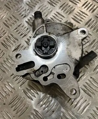 Volkswagen PASSAT B6 Vacuum pump 03G145209C 300006A