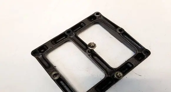 Opel Vectra B Engine mounting bracket 90529725