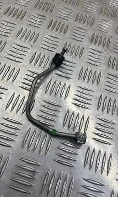 Fuel injector supply line/pipe