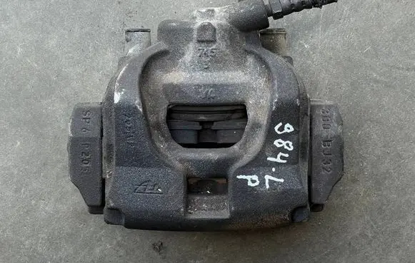 Land Rover Range Rover Evoque L538 Front brake caliper 300BJ32