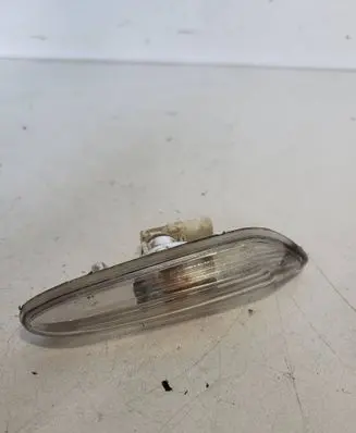 BMW 3 E90 E91 Front fender indicator light 6939816