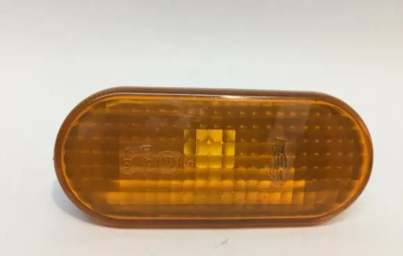 Volkswagen PASSAT B5 Front fender indicator light 3B0949117