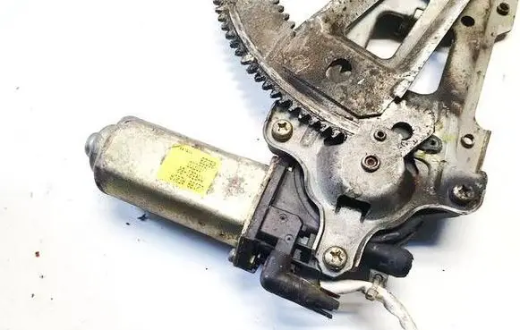 Subaru Legacy Rear door window regulator motor 62188ae01a mmr521-80