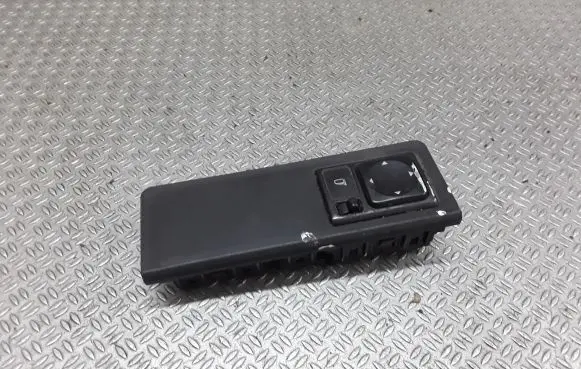 Nissan Murano Z50 Wing mirror switch