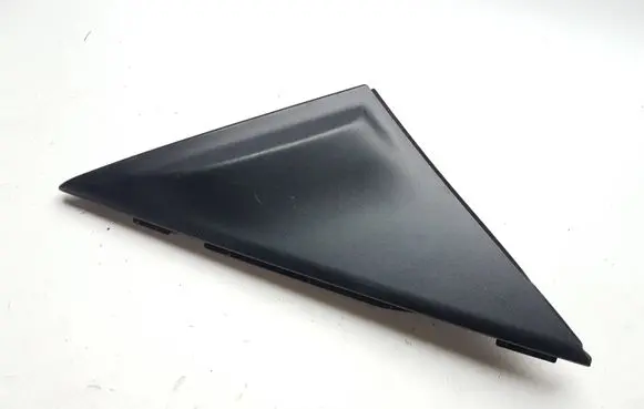 Lexus CT 200H Fender end trim 67496 6749680L2