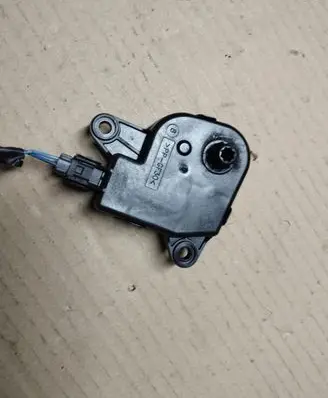 Chrysler Pacifica Air flap motor/actuator 04885465AA