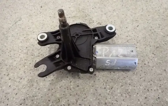 Nissan Primera Wiper motor